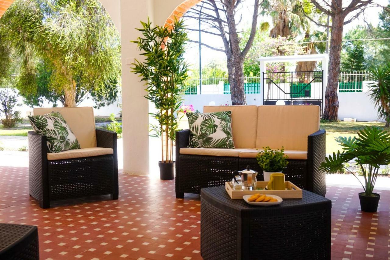 Villa Aurelia -Seafront Apartment With Patio Flumini di Quartu Dış mekan fotoğraf