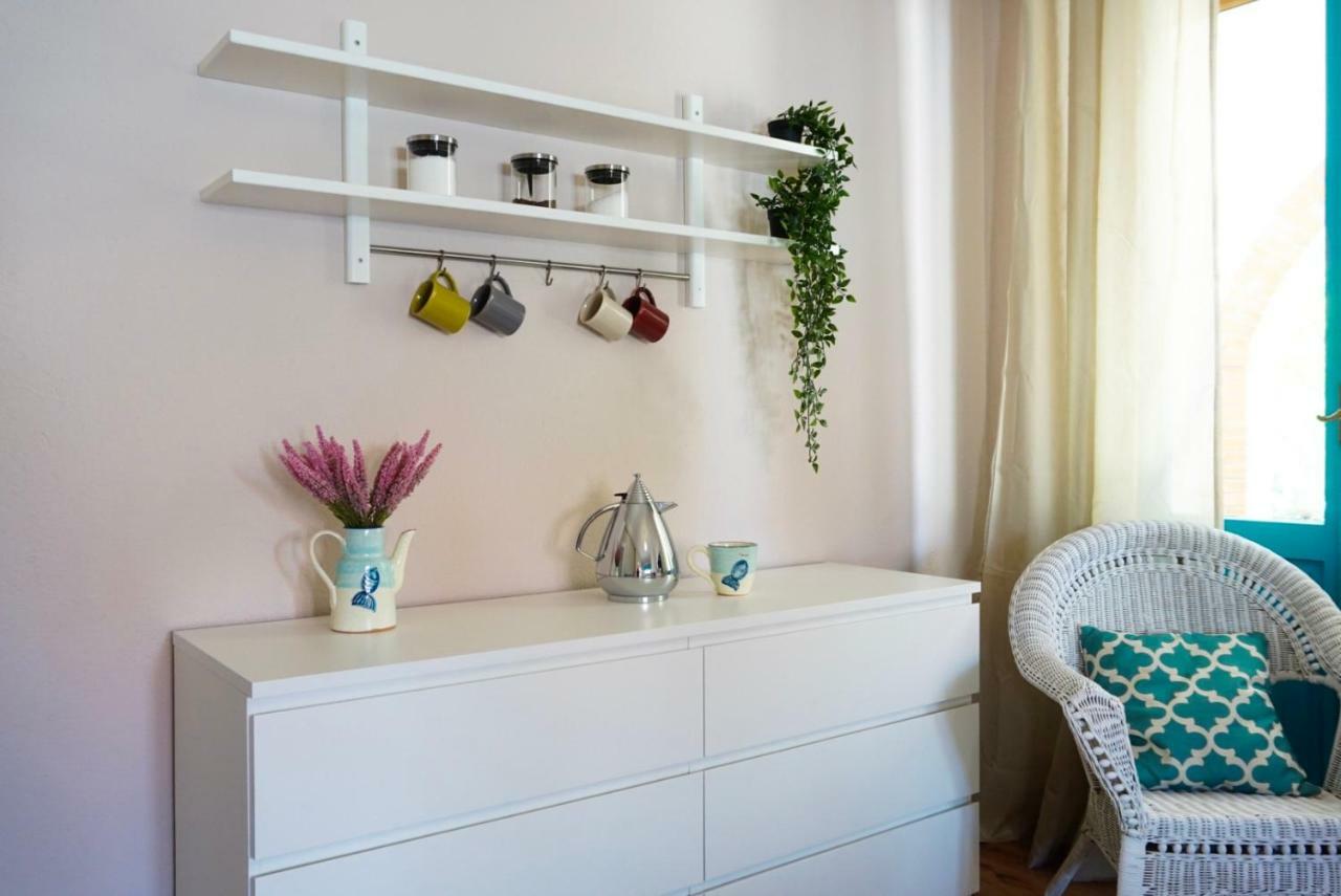 Villa Aurelia -Seafront Apartment With Patio Flumini di Quartu Dış mekan fotoğraf