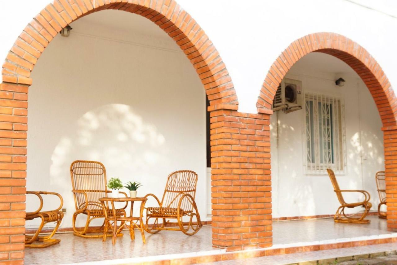 Villa Aurelia -Seafront Apartment With Patio Flumini di Quartu Dış mekan fotoğraf